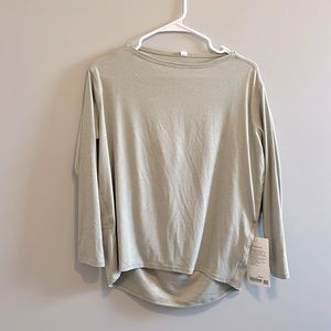 Lululemon Back in Action LS Nulu